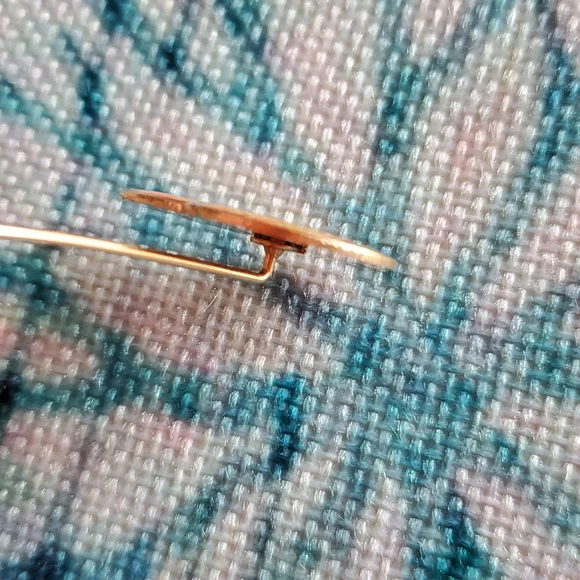 Vintage Easter Egg Stick Pin - Picture 15 of 15